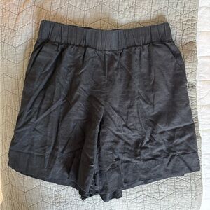 Gap women’s Black Linen High Waist Shorts size Medium Tall